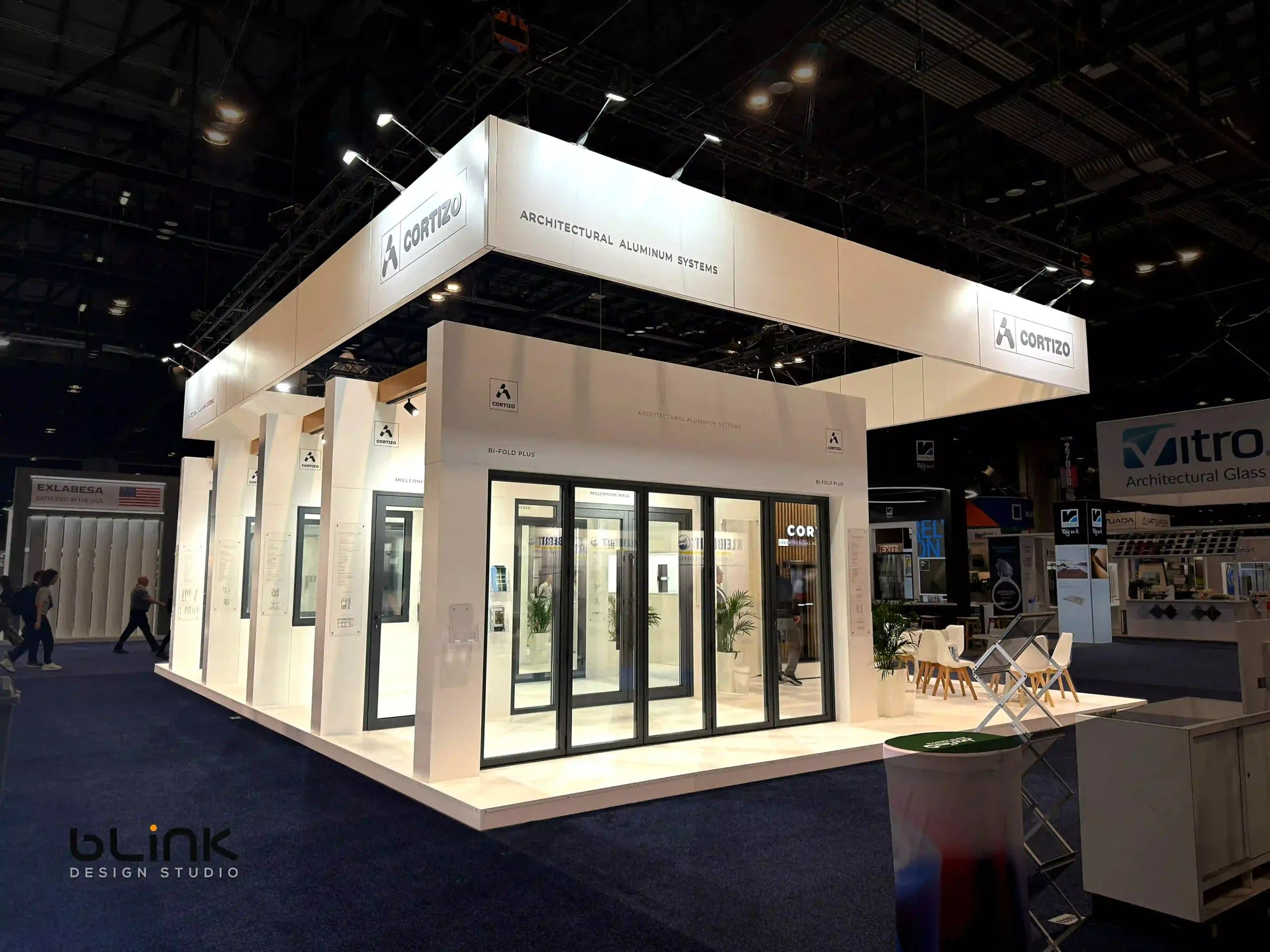 cortizo-booth-corner-window-products