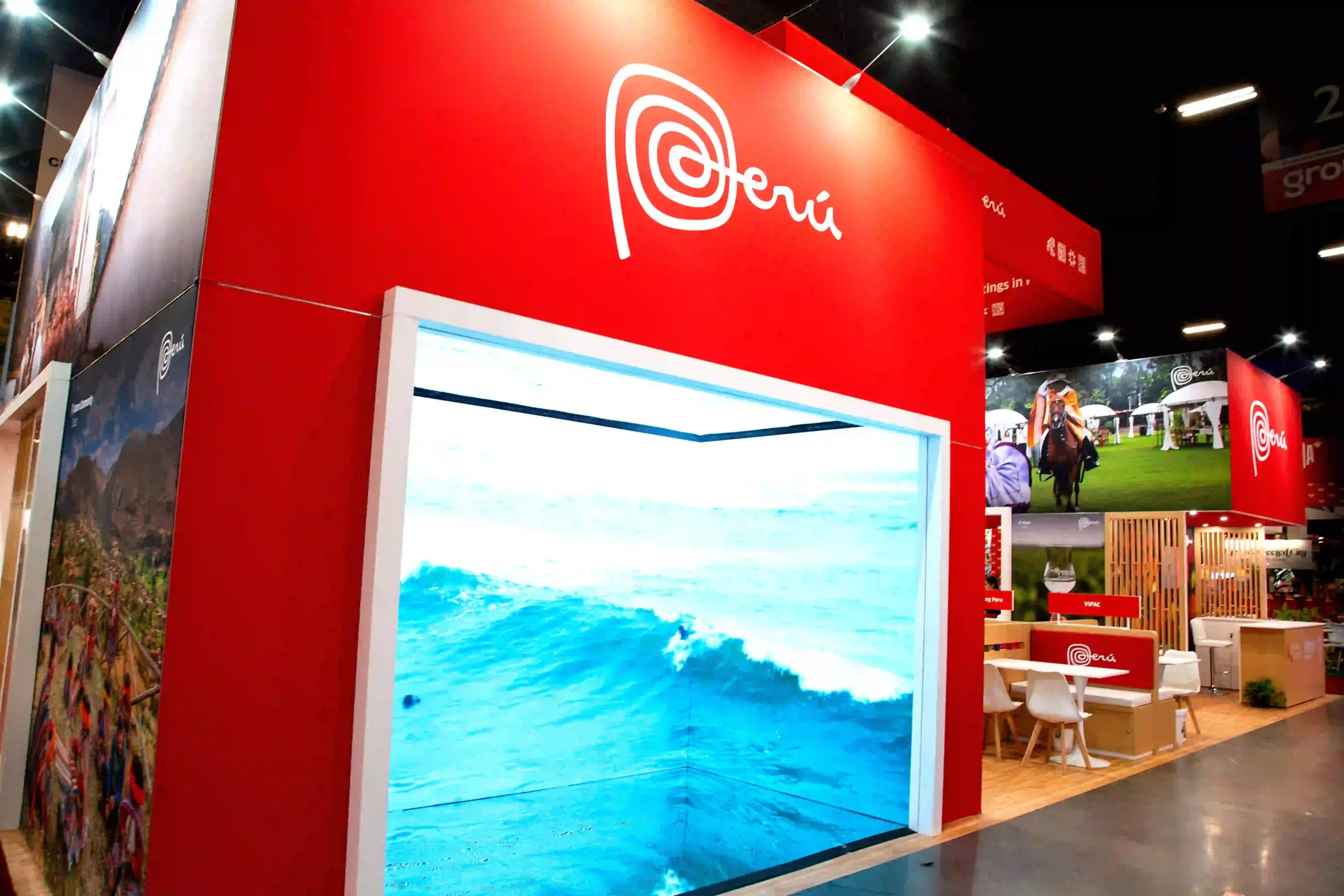 peru-booth-wave-video-display-detail
